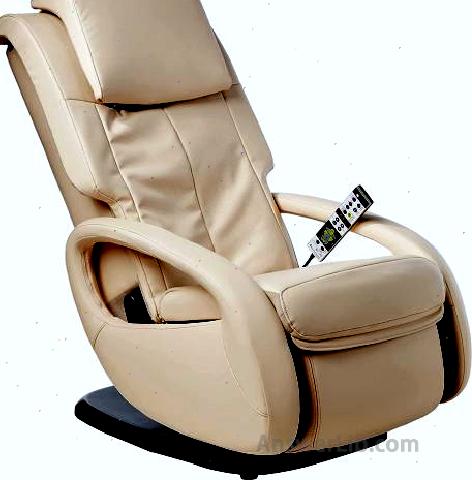 Simple and stylish massage chair: Human Touch WHOLEBODY MASSAGE Chair