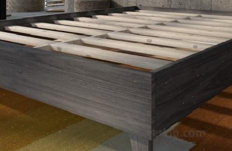 Catanzaro Solid Wood Platform Bed