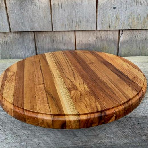 Round cutting board