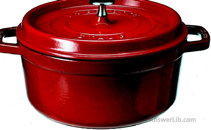 Staub Cast Iron Round Cocotte cast iron pot