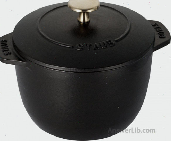 Staub Cast Iron 1.5-qt Petite French Oven