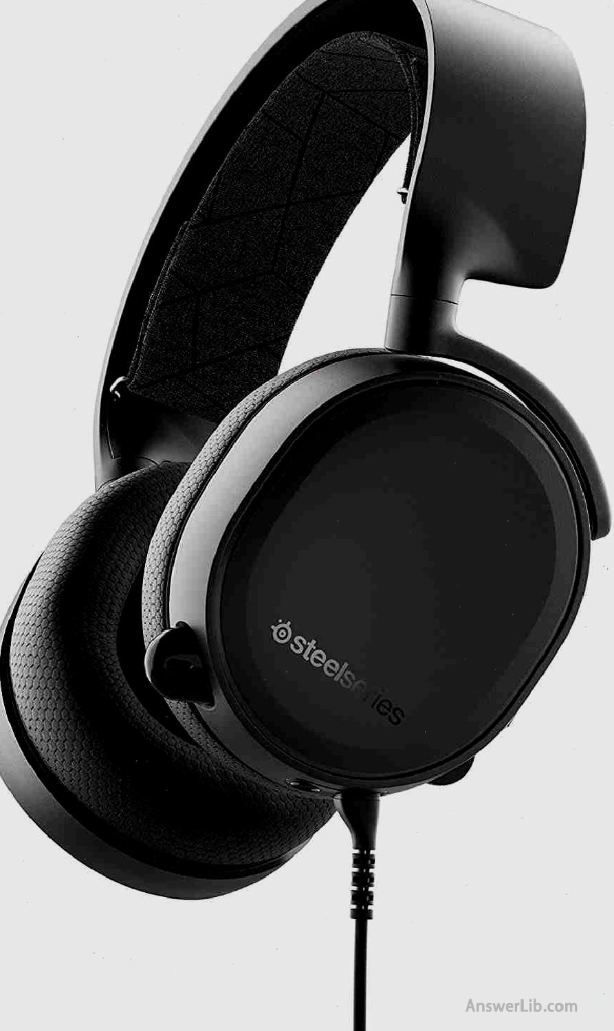 Best multi-platform adaptive game headset: SteelSeries Arctis 3 Gaming Headset